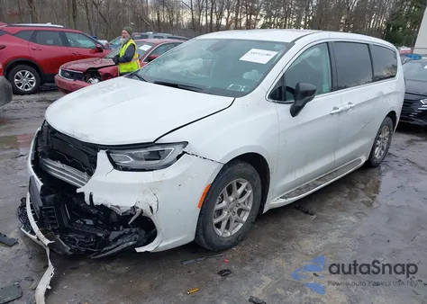 2024 Chrysler Pacifica Touring L из США, поврежденный, VIN 2C4RC1BG8RR114622